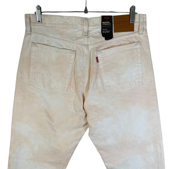 NWT Levi's Premium Women's Wedgie Straight Button Fly Jeans Peach Size 31x28 New - Picture 5 of 12